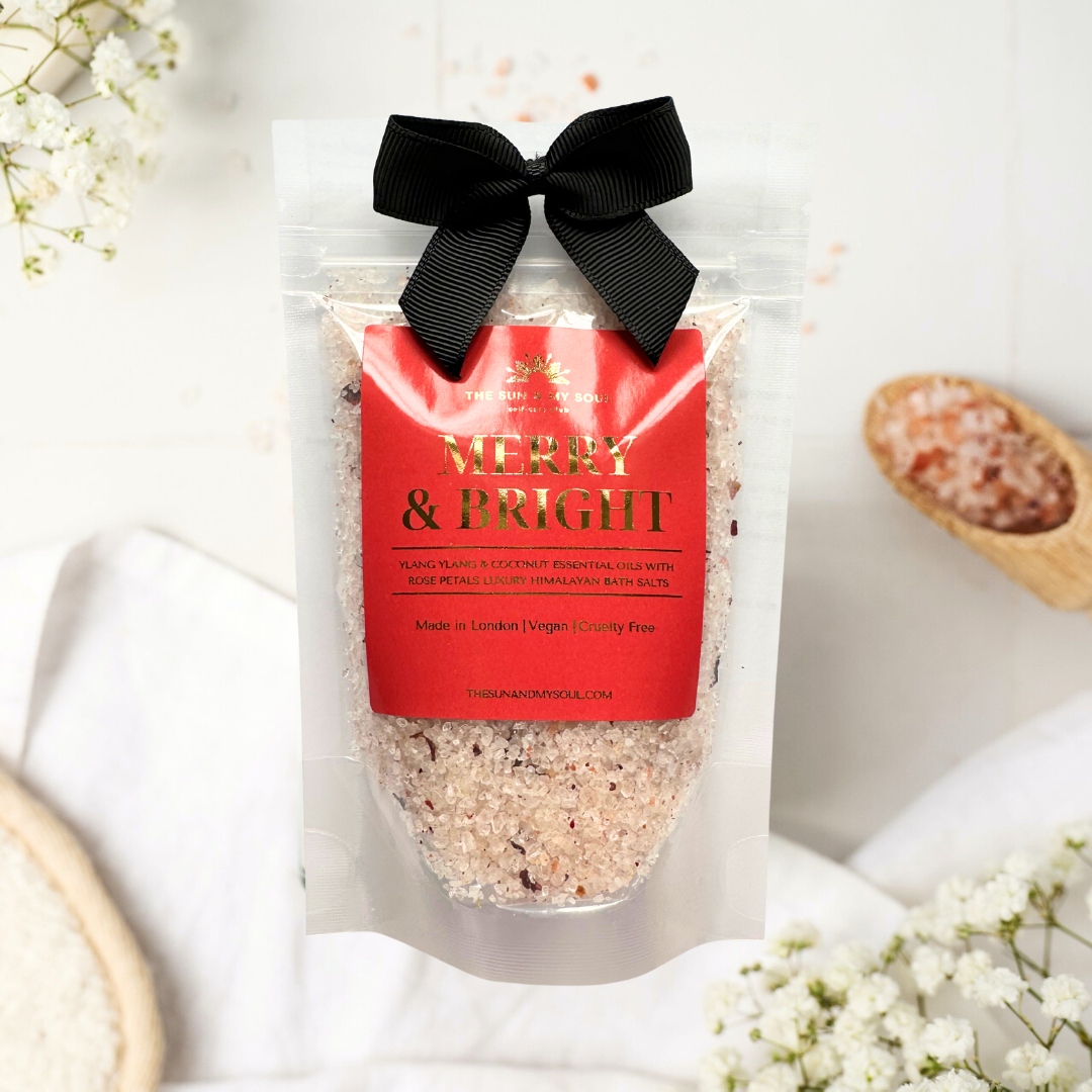 Merry & Bright Christmas Soak Luxury Himalayan Bath Salts - Rose & Ylang Ylang Scent