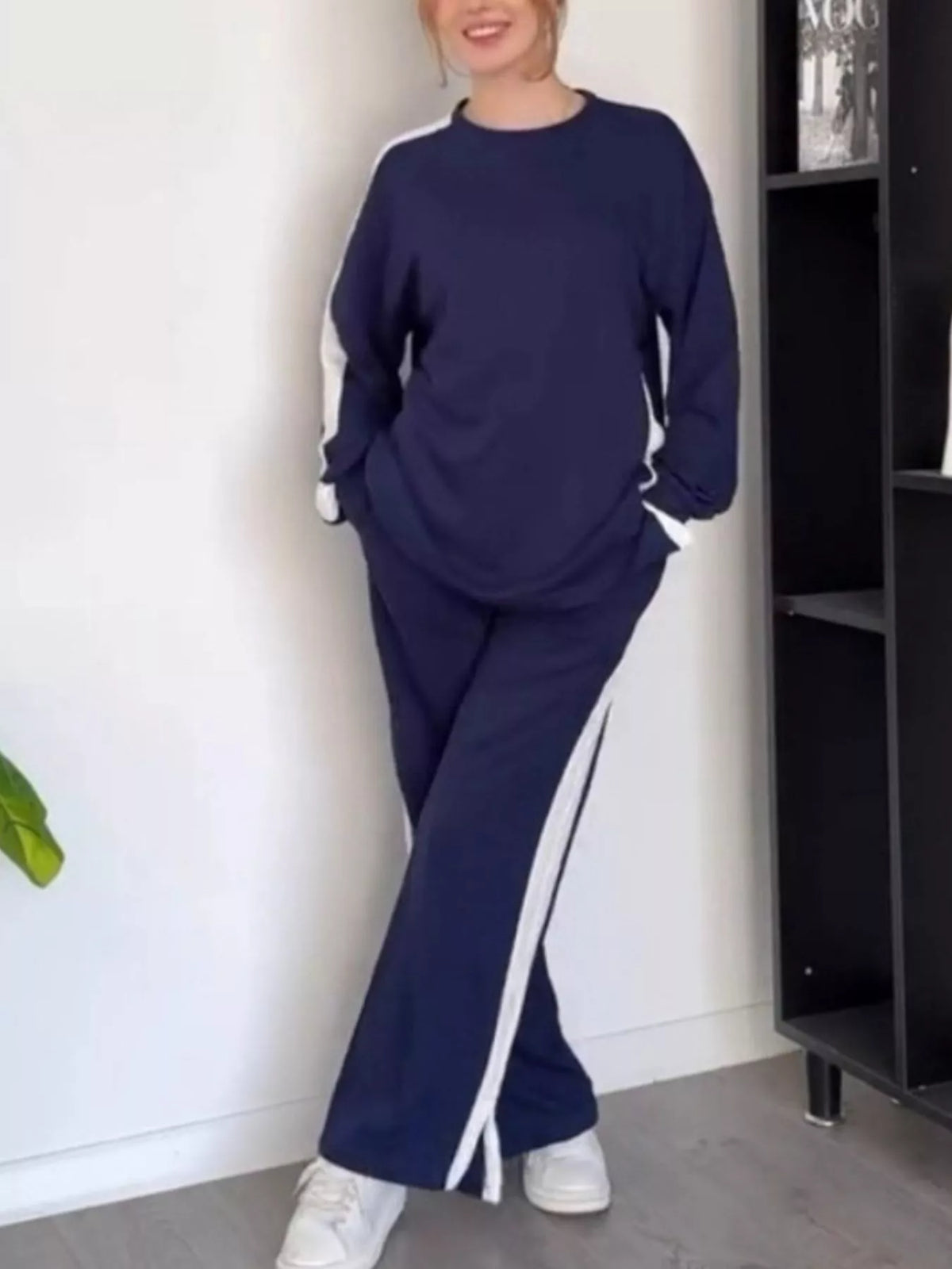 Full Size Contrast Round Neck Top and Pants Loungewear Set