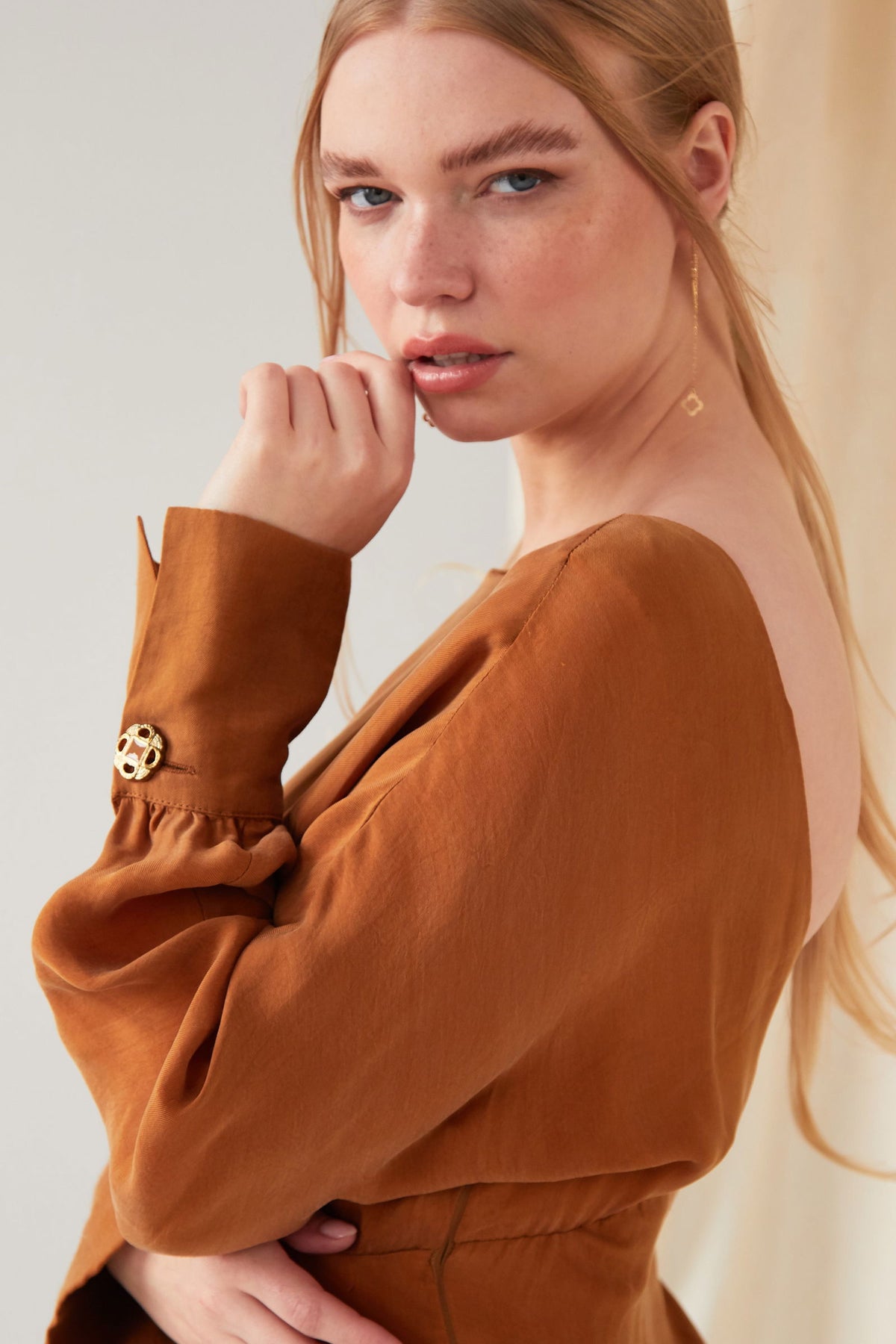 Clover Drop Earrings Gold