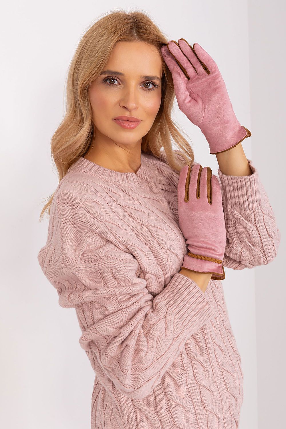 AT Contrasting Insert Gloves