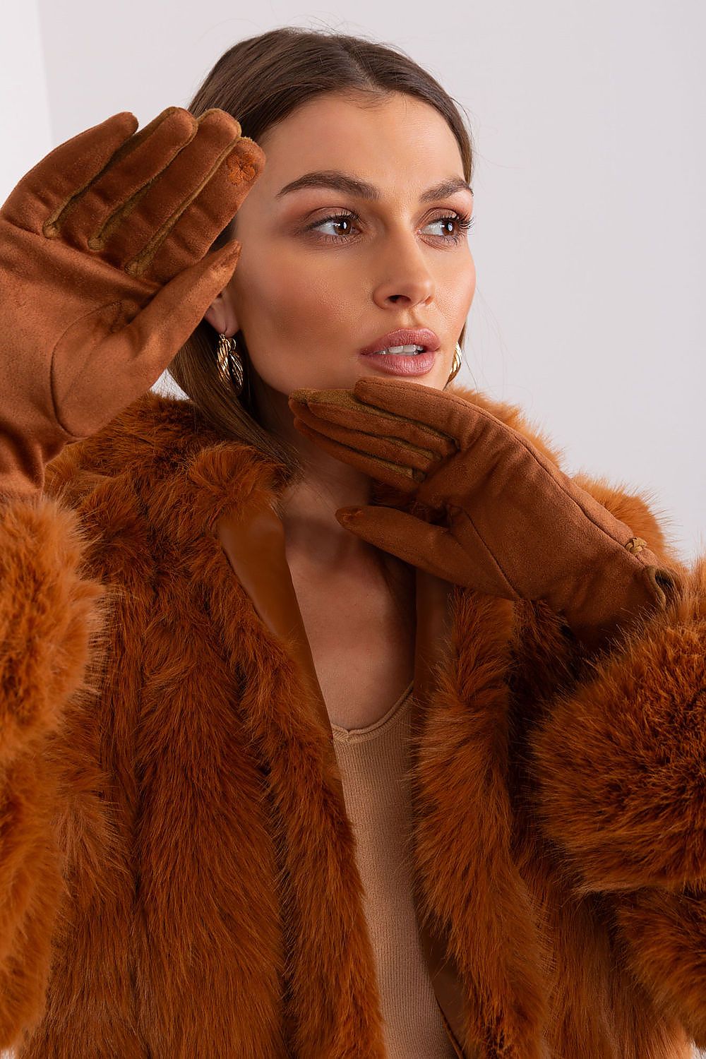 AT Contrasting Insert Gloves