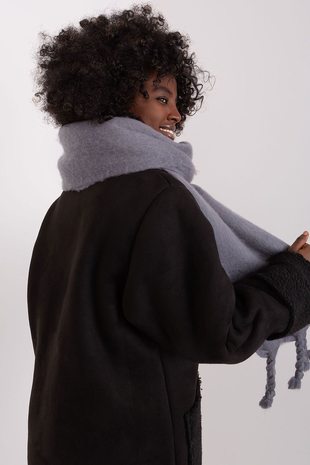 AT Geometric Tassel Shawl Scarf