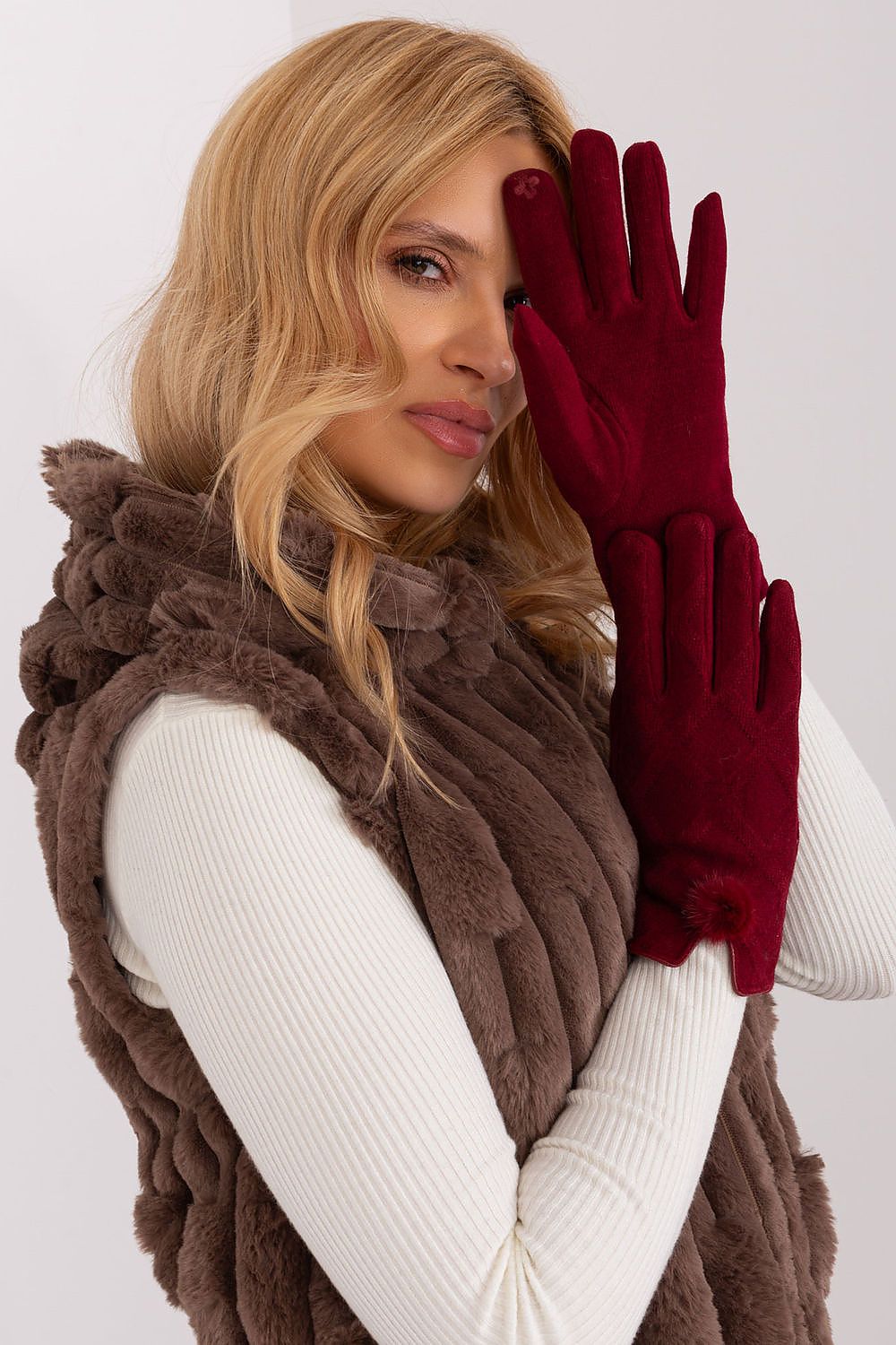 AT Geometric Pompom Insulated Gloves