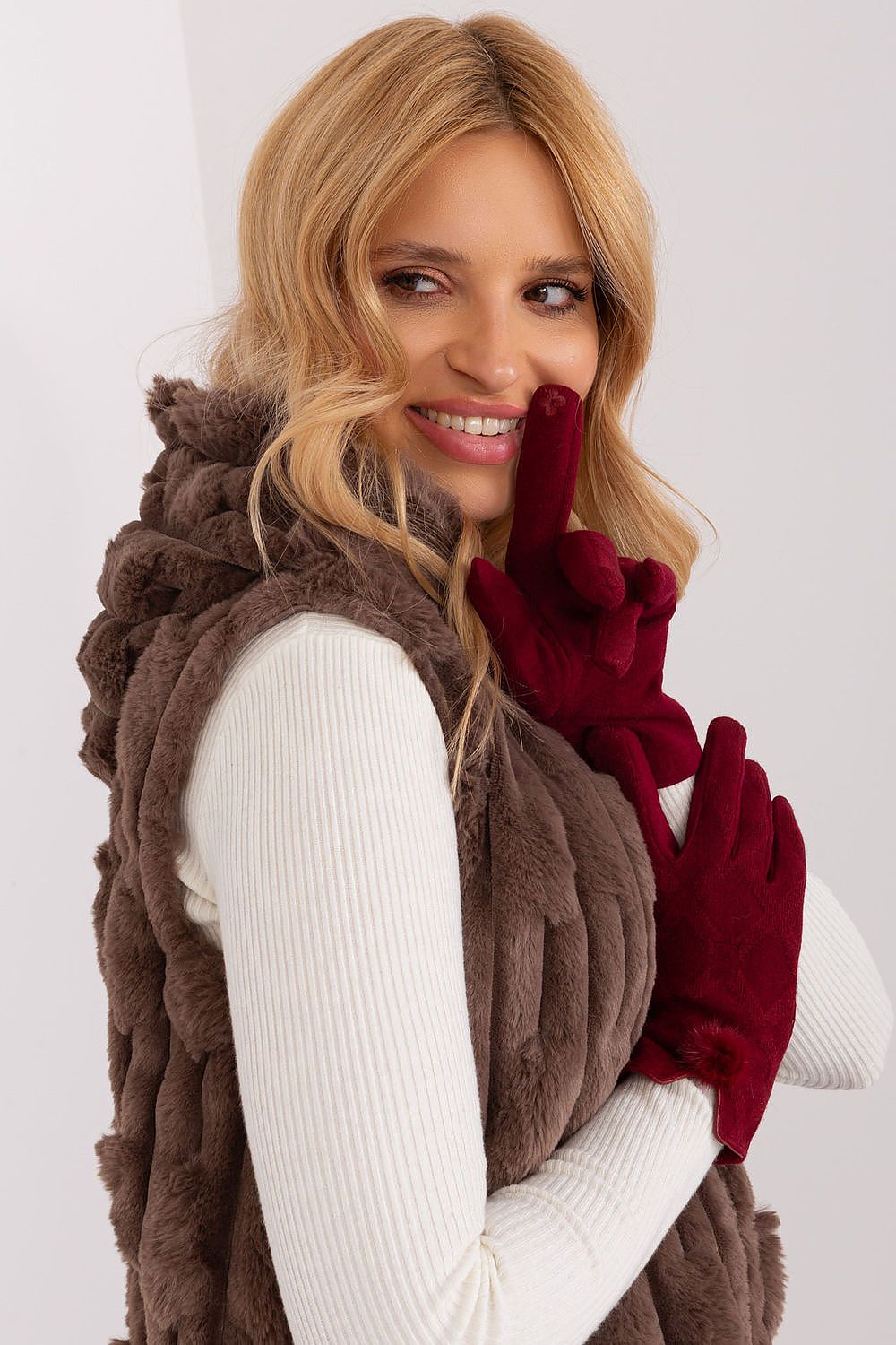 AT Geometric Pompom Insulated Gloves