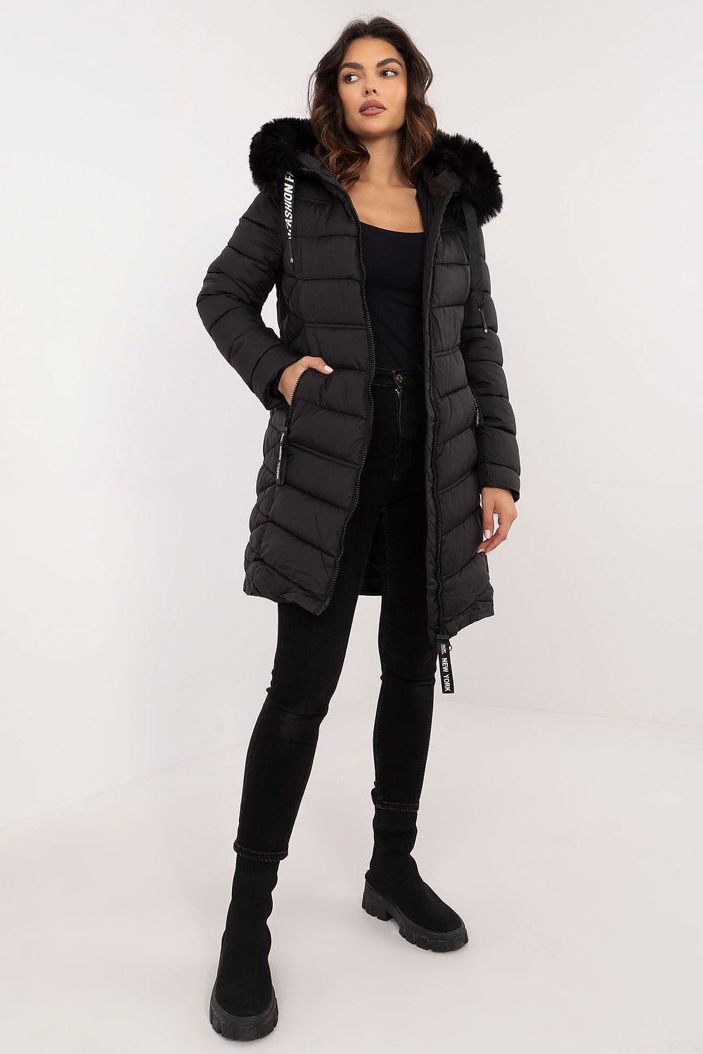 Factory Price Fur Hooded Quilted Coat black