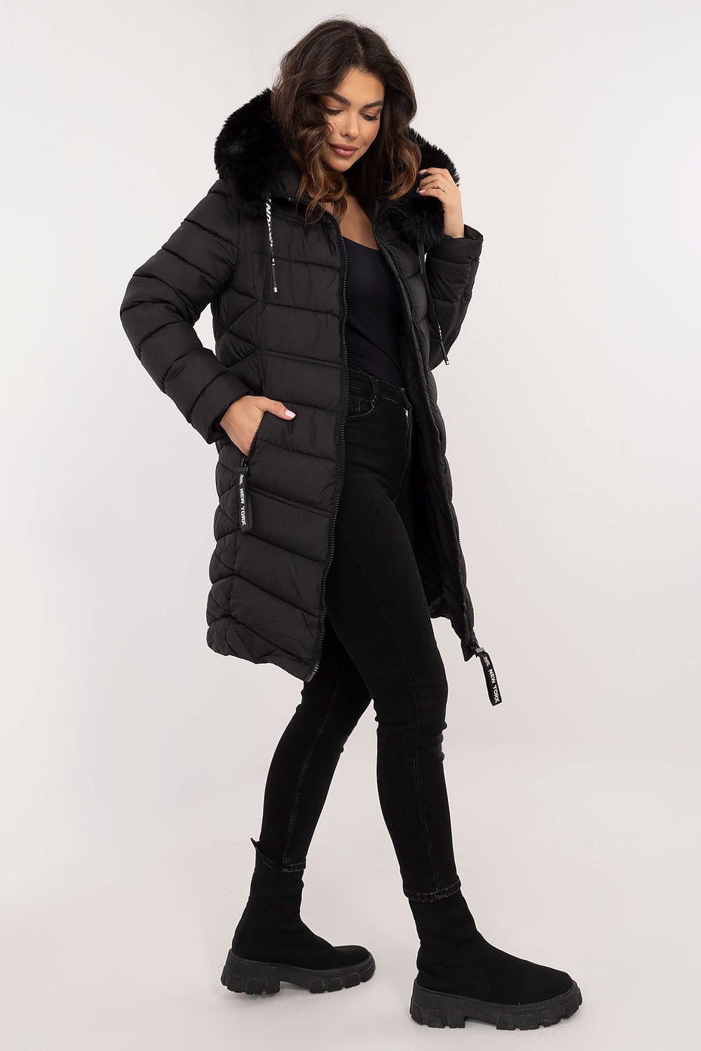 Factory Price Fur Hooded Quilted Coat