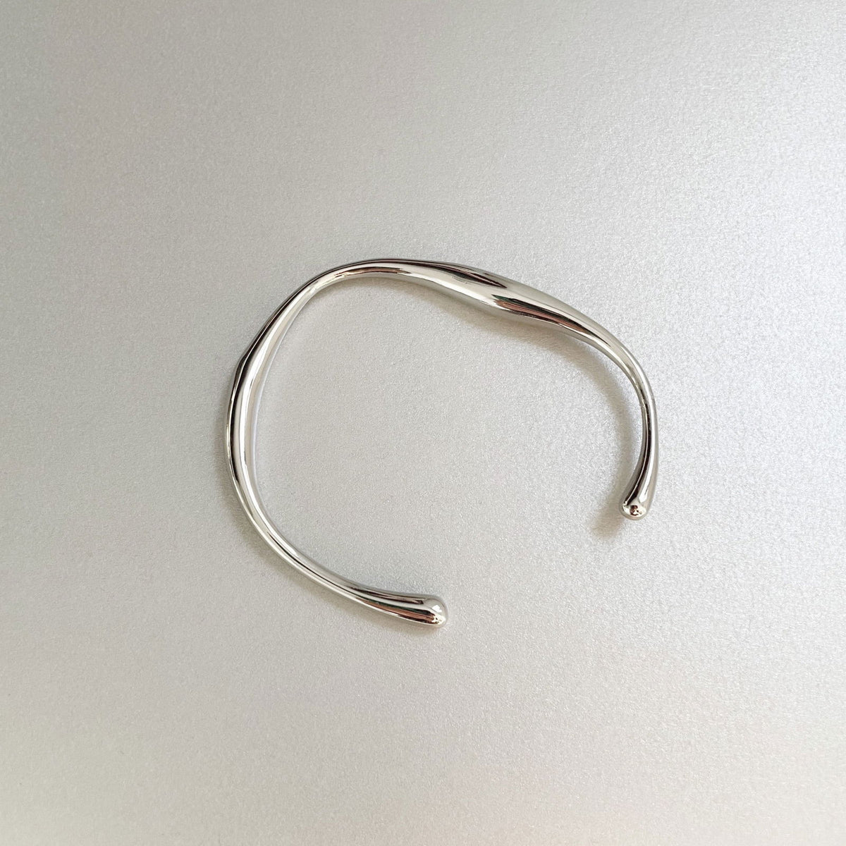 Danai Luxe Silver Bangle
