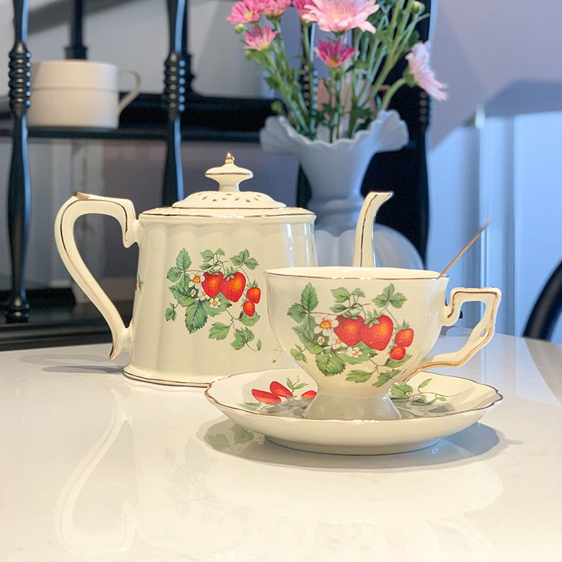 French Retro Luxury Floral Afternoon Tea Porcelain Teapot, Cup & Saucer Set 1 x Strawberry Teapot 1 x Cup & Saucer Set