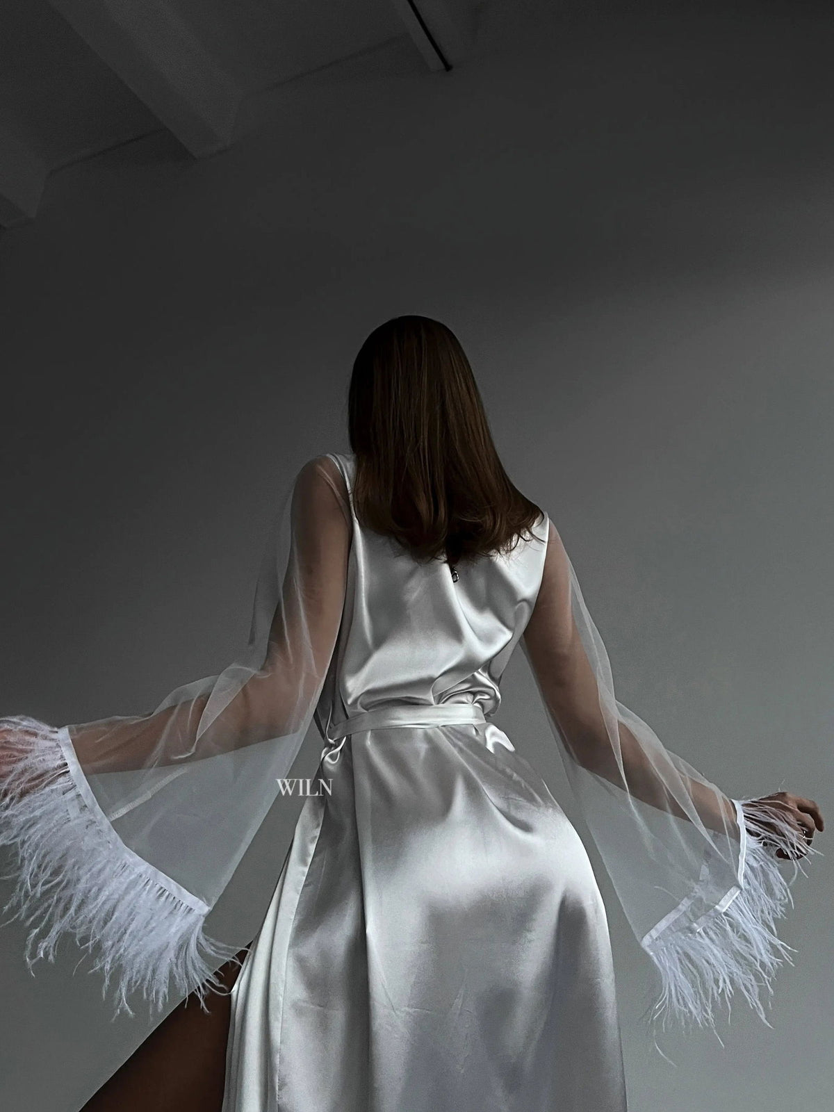 GODDESS Luxurious White Satin Bridal Robe L