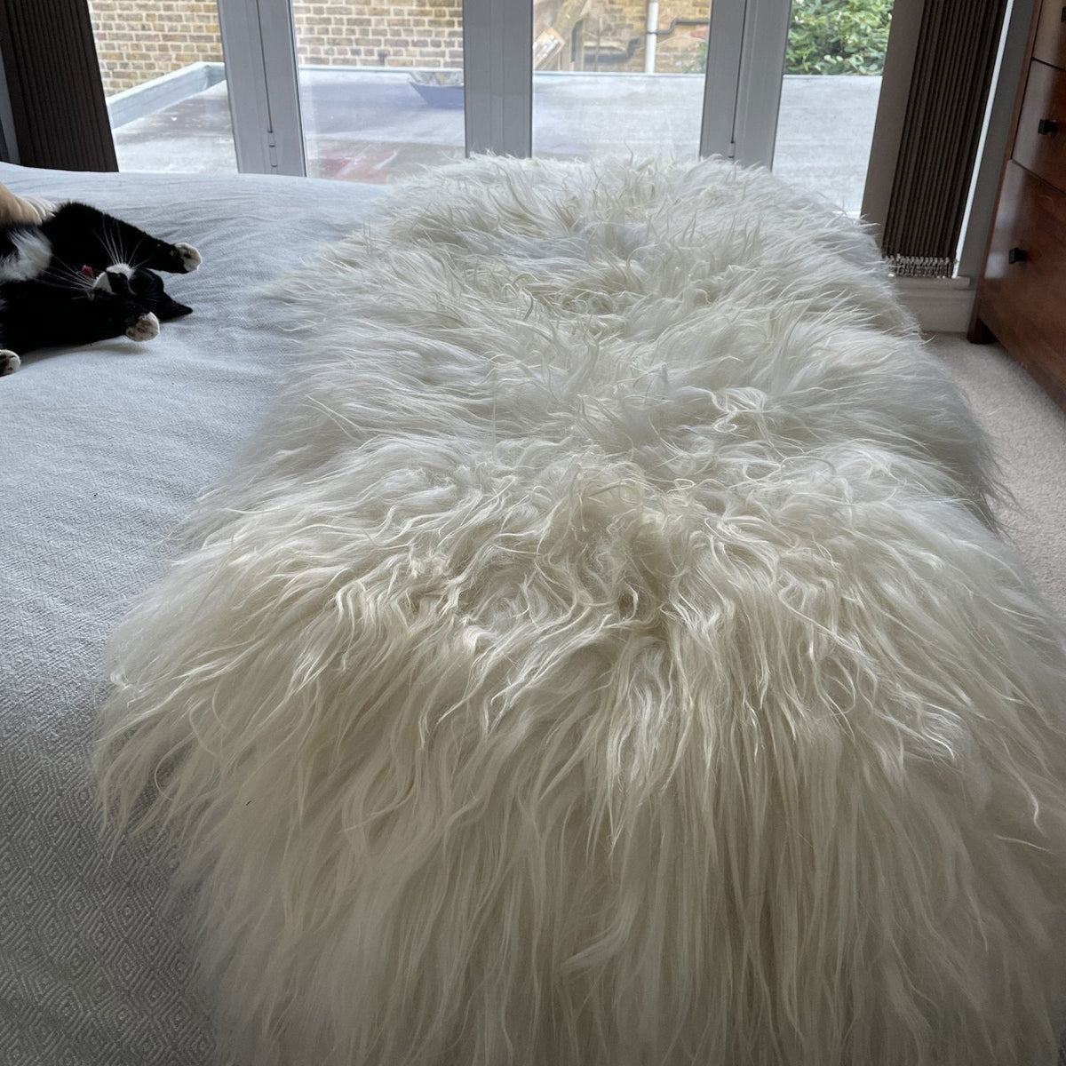 Icelandic Sheepskin Long Fur Rug 100% Natural White Sheep Skin Throw ALL SIZES available Double, Triple, Quad, Penta, Sexto, Octo