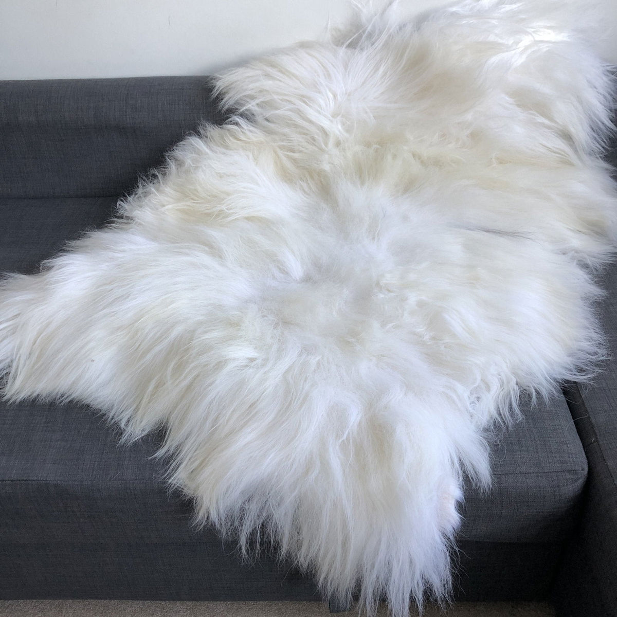 Icelandic White Long Fur Sheepskin Rug 100% Natural Sheep Skin Throw Undyed
