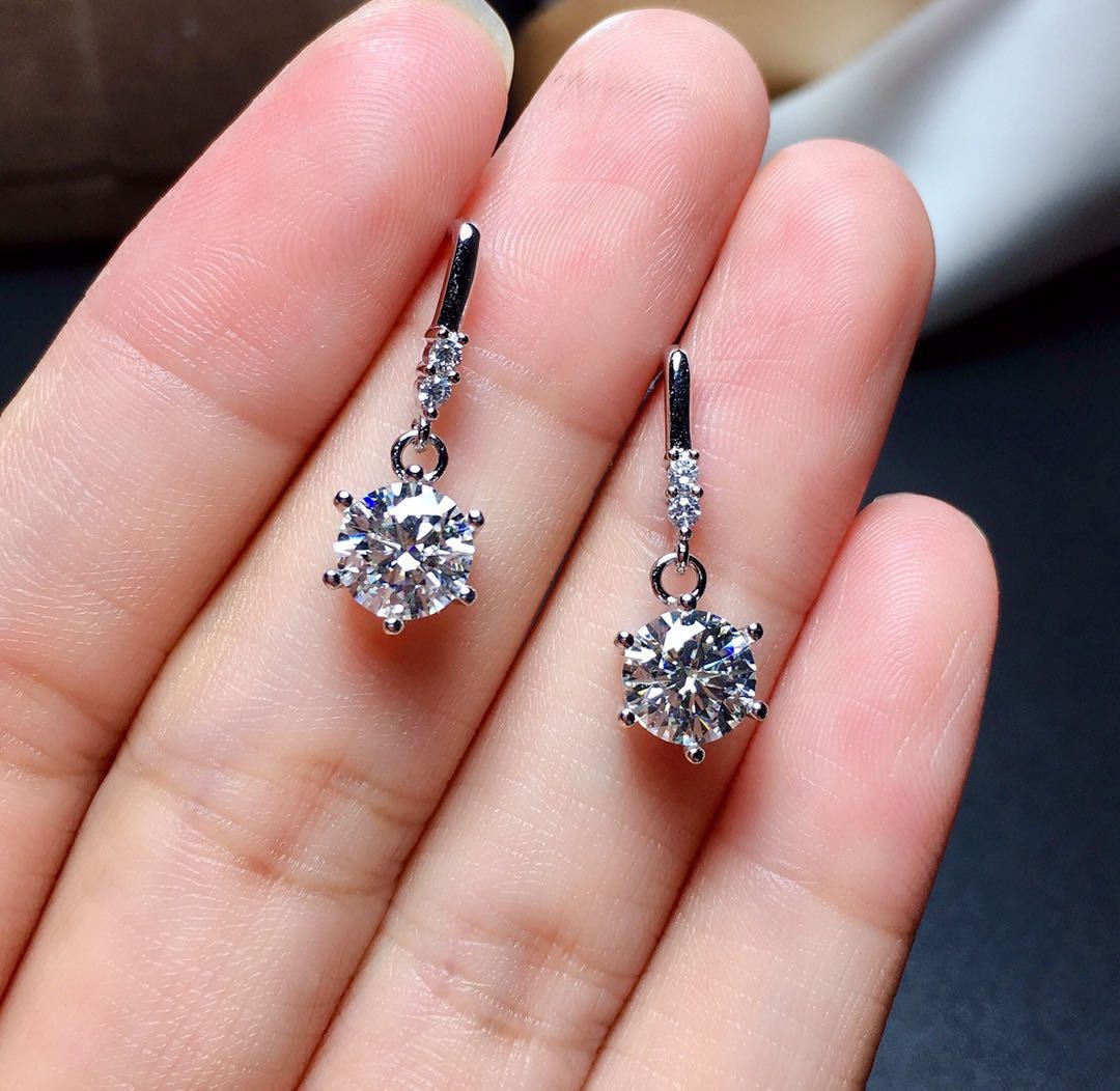 Isadora 1 Carat Moissanite Diamond Earrings