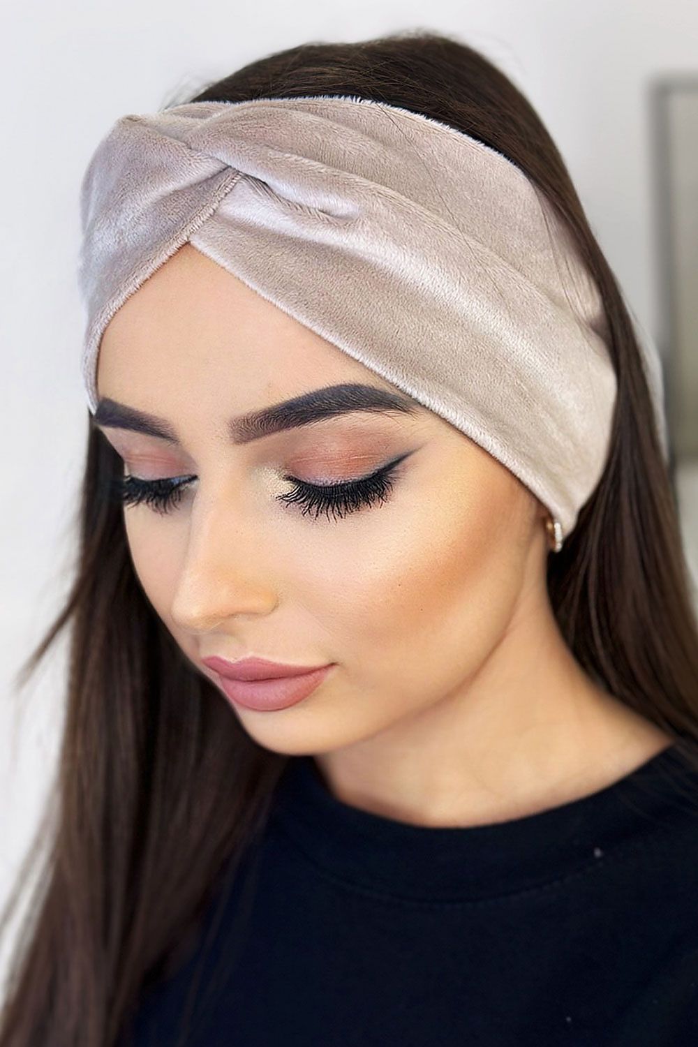 Knot Velour Headband 8 Colours | IVON beige one-size-fits-all