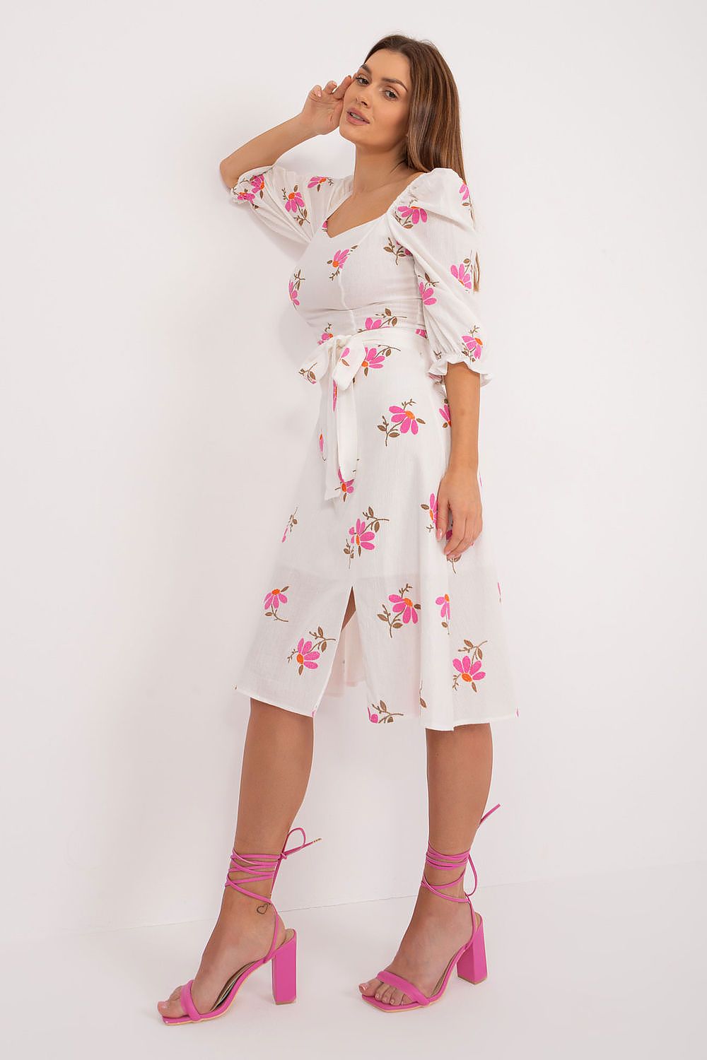 Lakerta Floral Midi Daydress with Ruffled Sleeves and Tie Belt