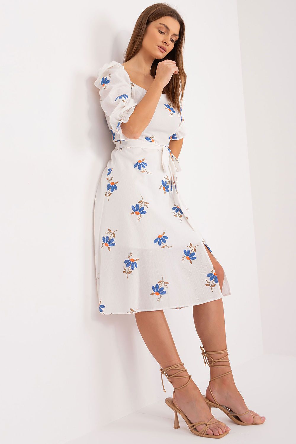 Lakerta Floral Midi Daydress with Ruffled Sleeves and Tie Belt