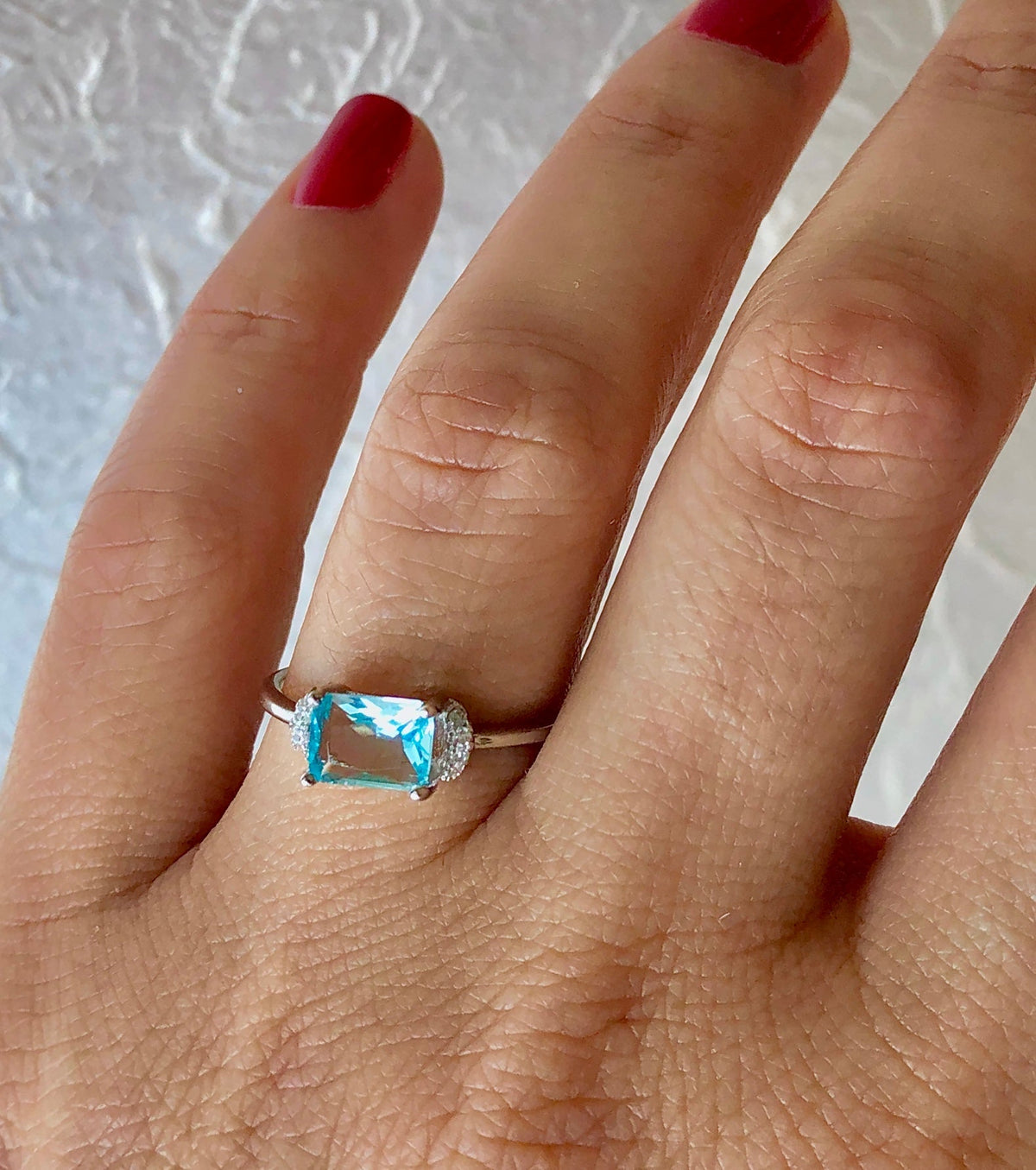 Light Blue Princess Cut Stone Ring O