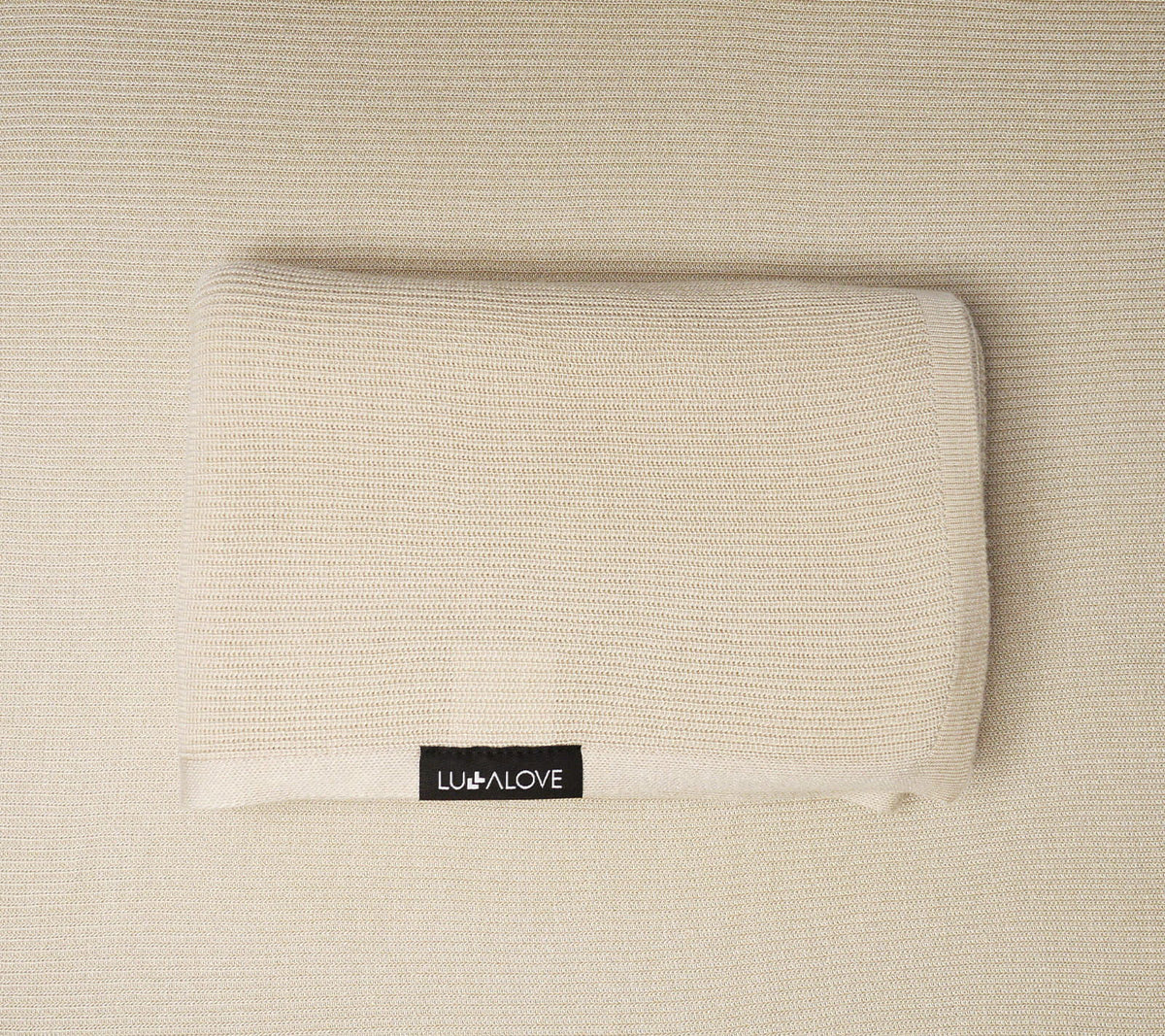 Light knitted bamboo swaddle blanket - Beige