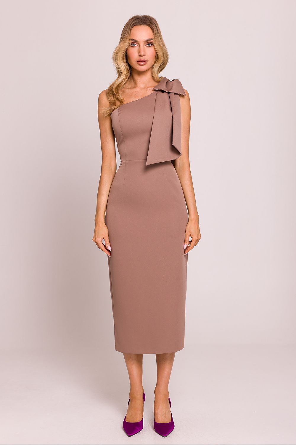 Moe Clara Asymmetrical One-Shoulder Pencil Midi Dress with Bow Accent brown