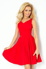 Numoco Flared Cocktail Dress with Heart-Shaped Neckline red