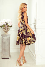 Numoco Flared Cocktail Dress with Heart-Shaped Neckline