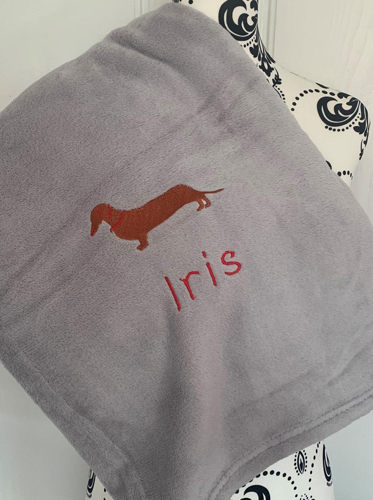 Pet Fleece Blanket - Dachshund - Personalised Silver