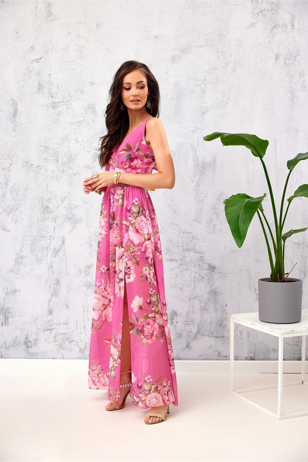 Roco Fashion Floral Chiffon Maxi Daydress with Envelope Neckline