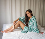 Sharp coconut body brush with a handle