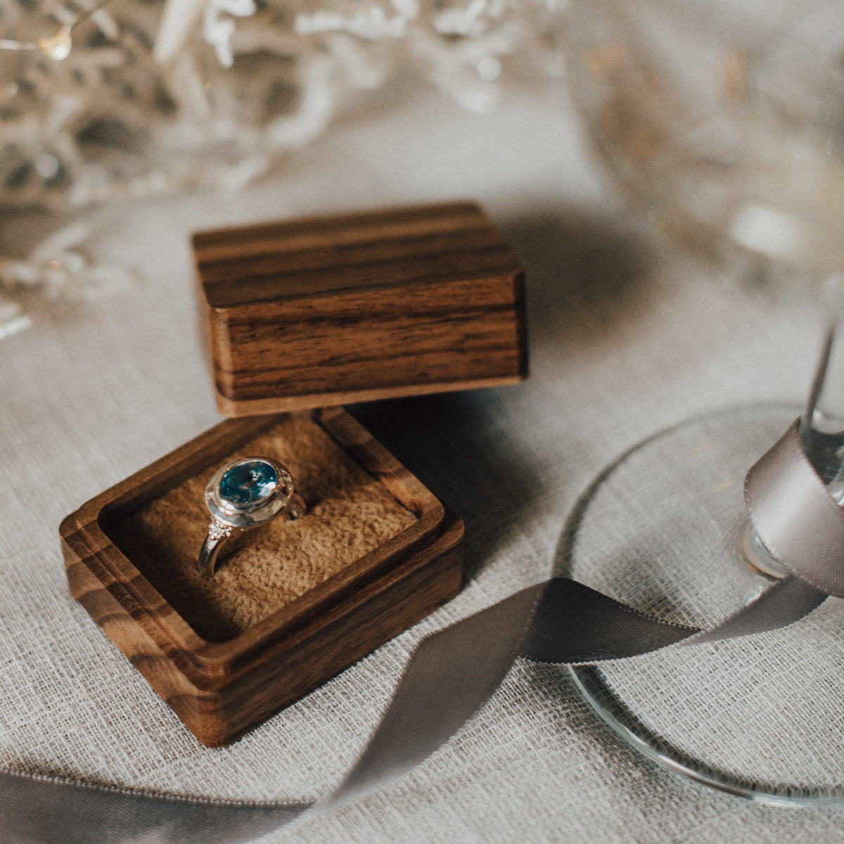 Dainty London Oval-cut Sky Blue Topaz gemstone Ring - Avery