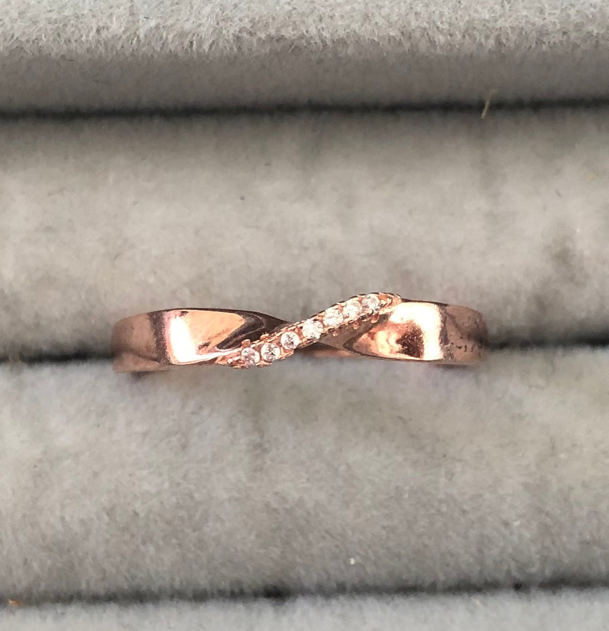Thin Rings with clear zircon stones - Sparkle Collection O Rose gold plated silver No1