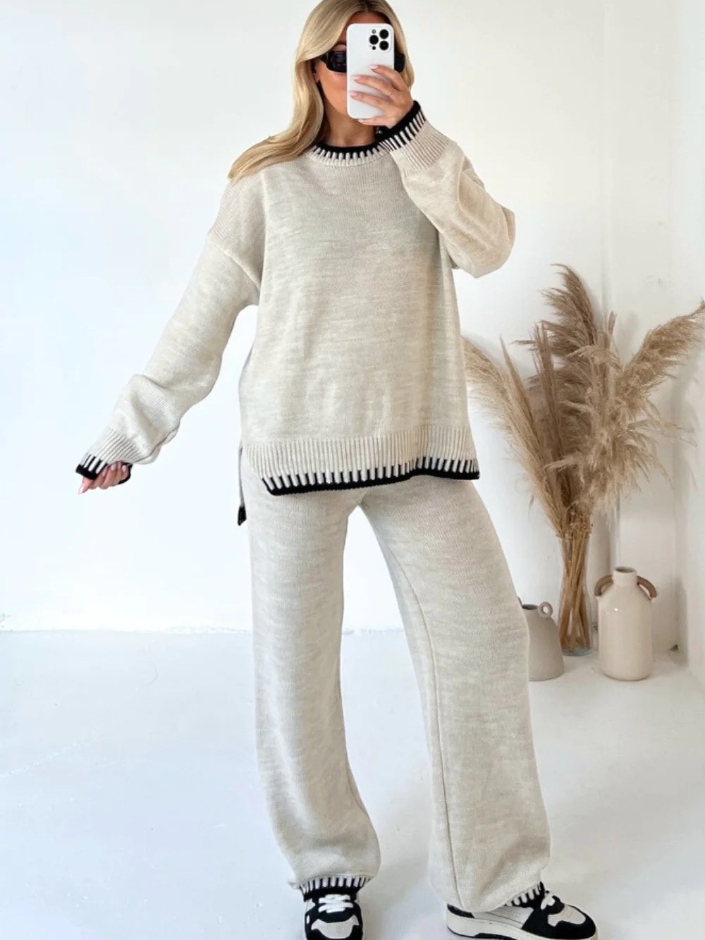 Women’s Casual Loose Two-Piece Loungewear Set with Long Sleeve Top and Trousers Beige