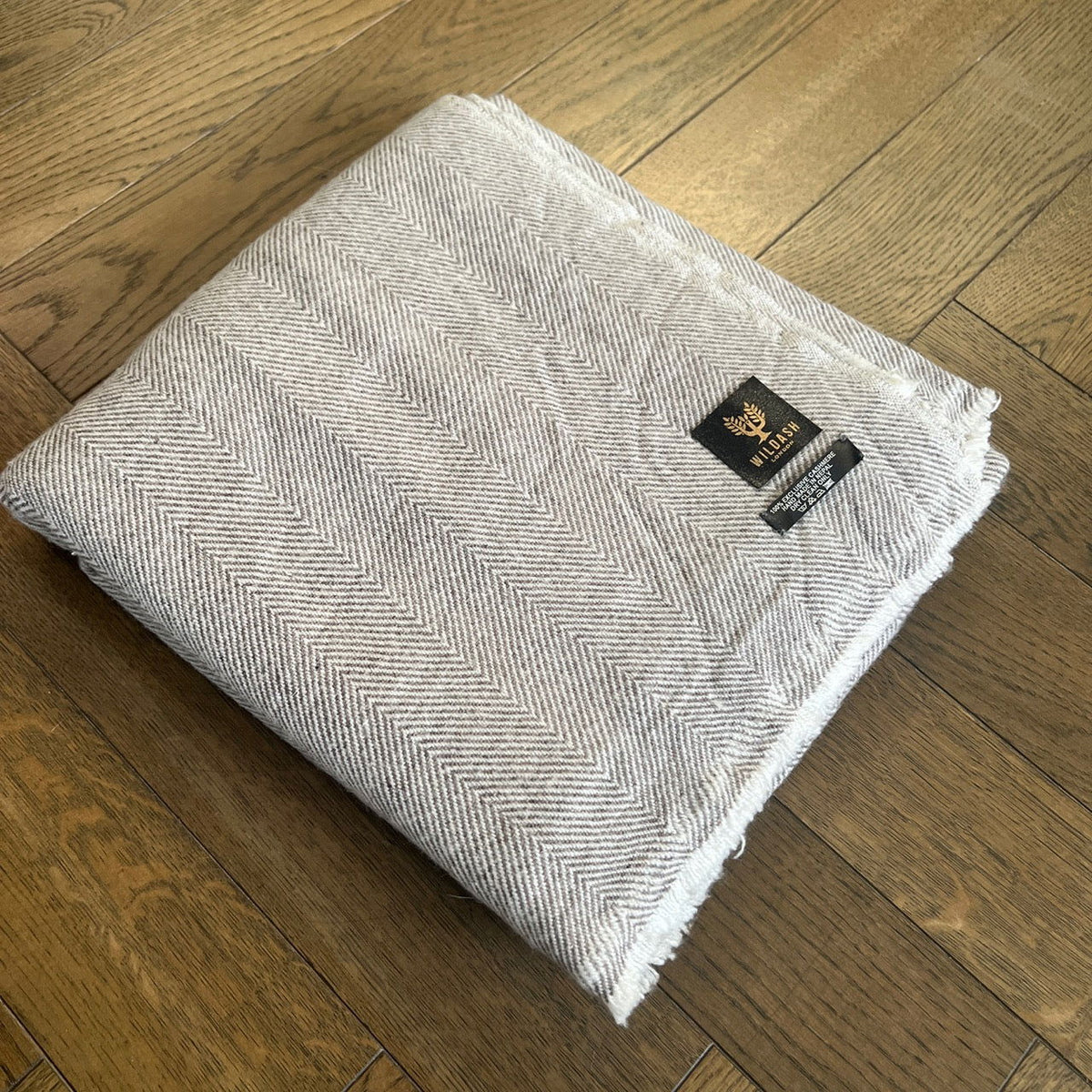 XL Super Soft Grey-Brown Herringbone Cashmere Throw | 125 cm x 250 cm