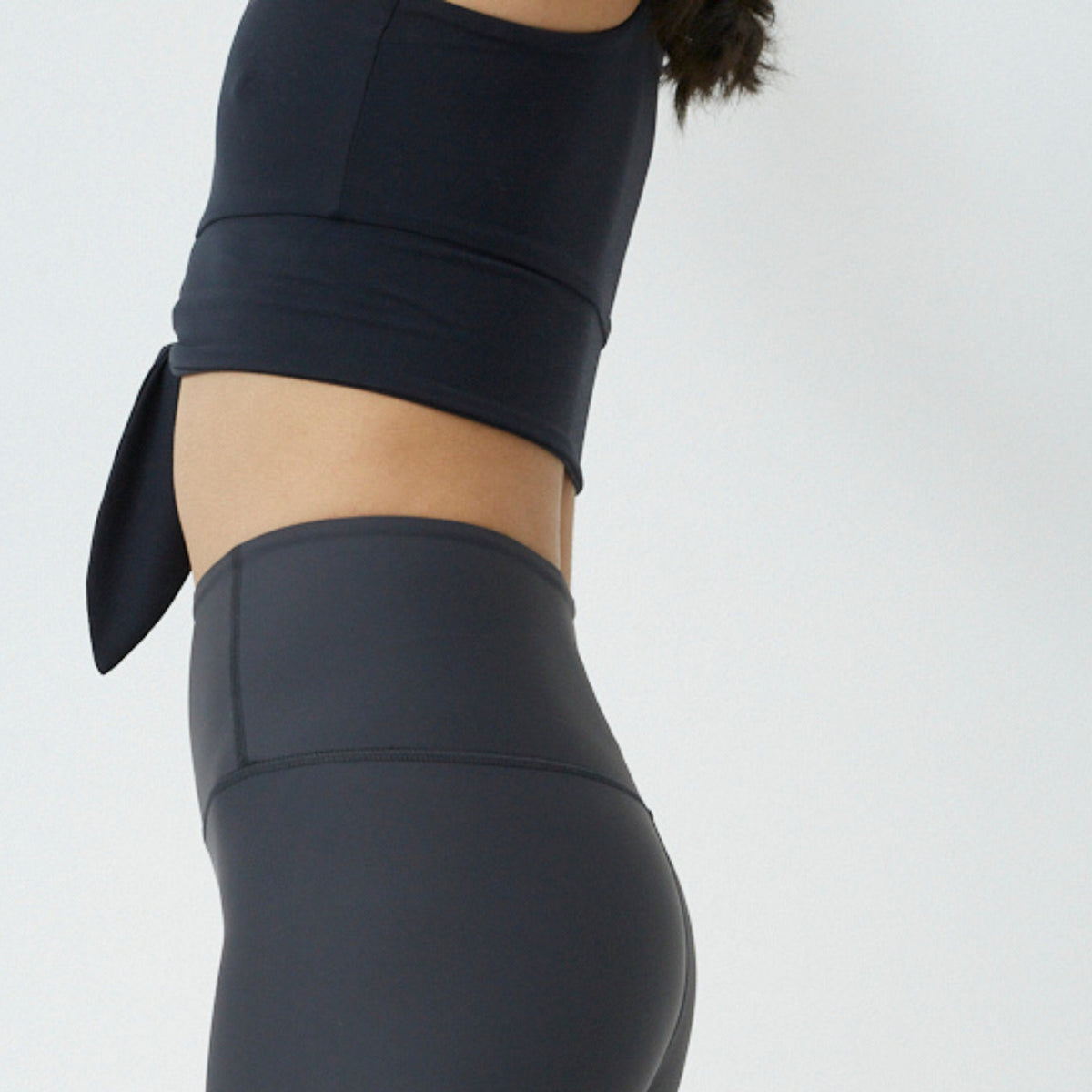 Yaz Black Workout Top | Studio Ehr
