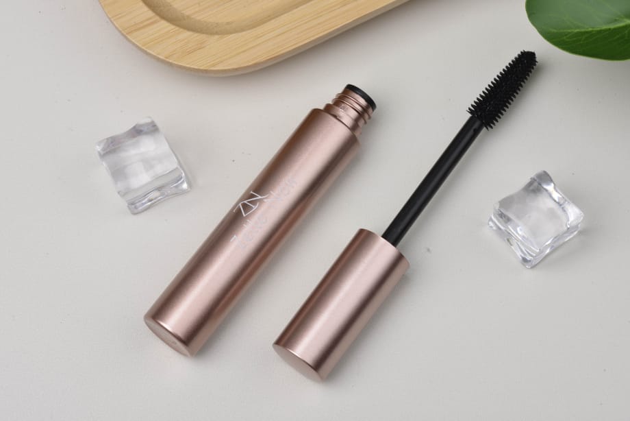 Zelle Noir Matte Mascara Black