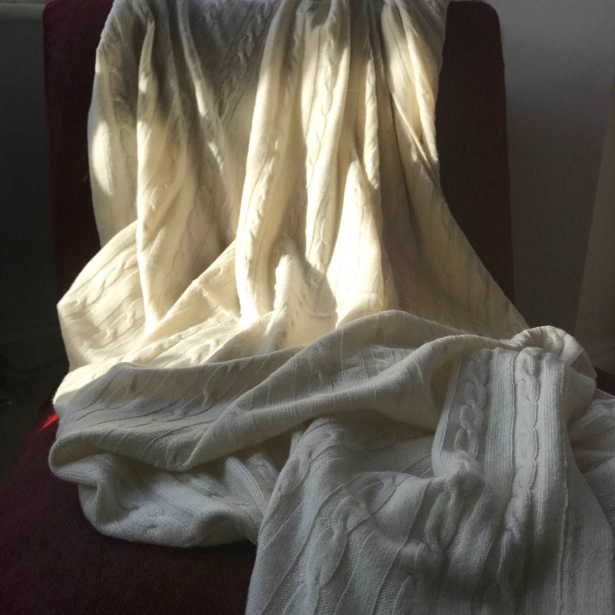 100% Pure Cashmere Throw in Heritage Cable Knit Whipped Cream