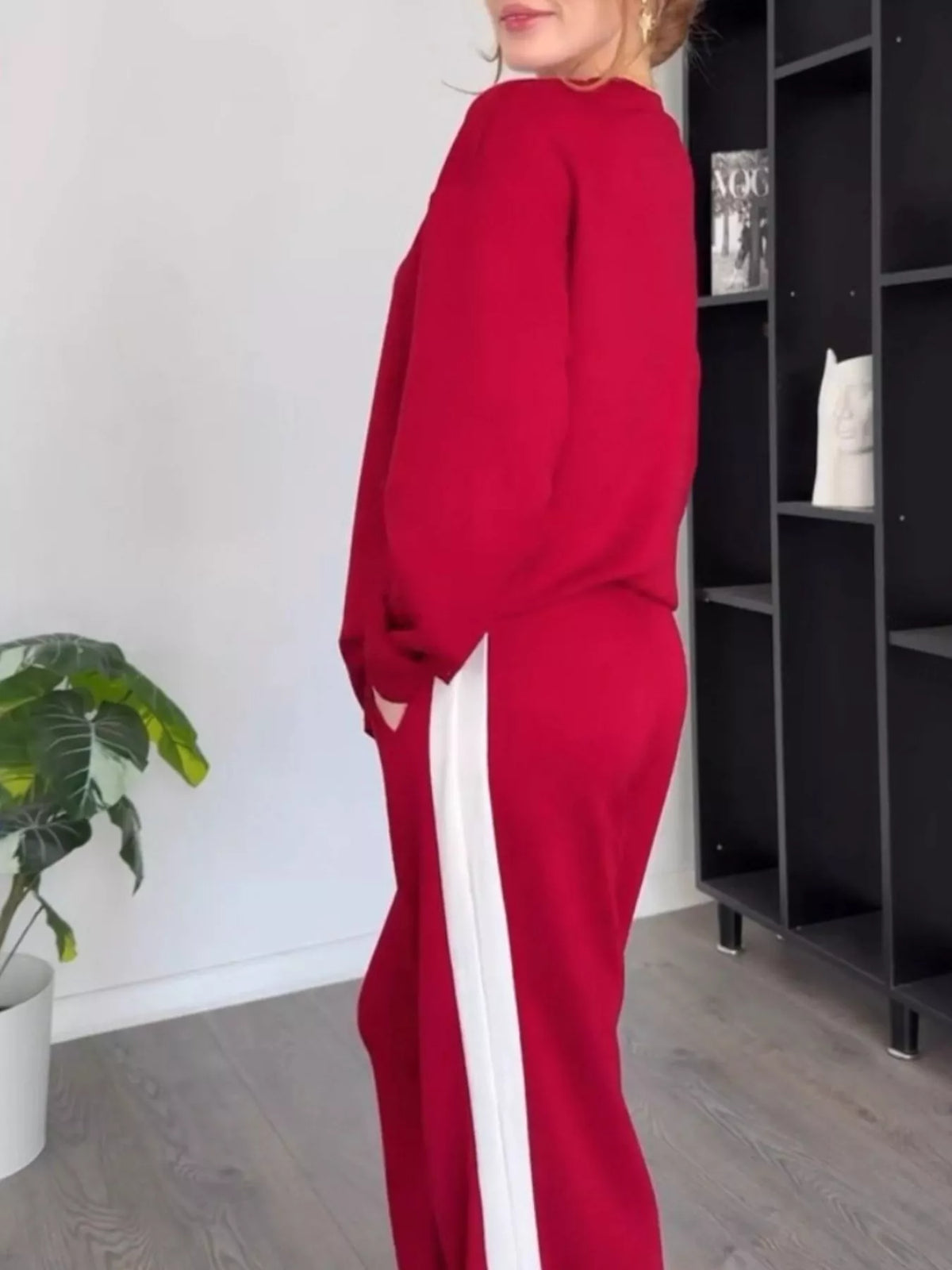 Full Size Contrast Round Neck Top and Pants Loungewear Set