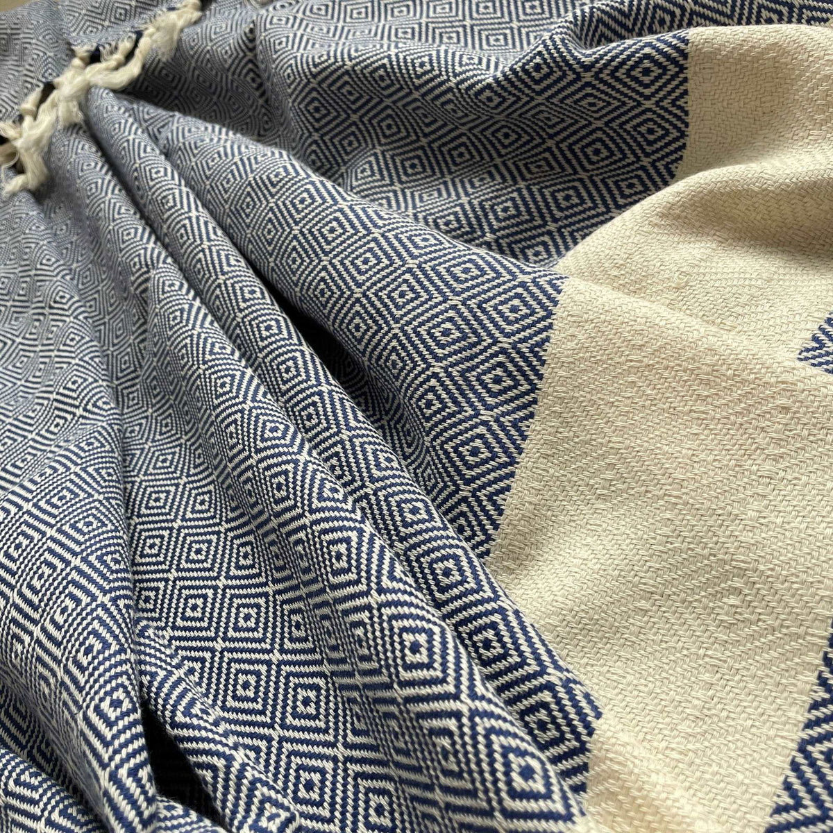 Alicia King Size Bed Throw XL Navy Blue