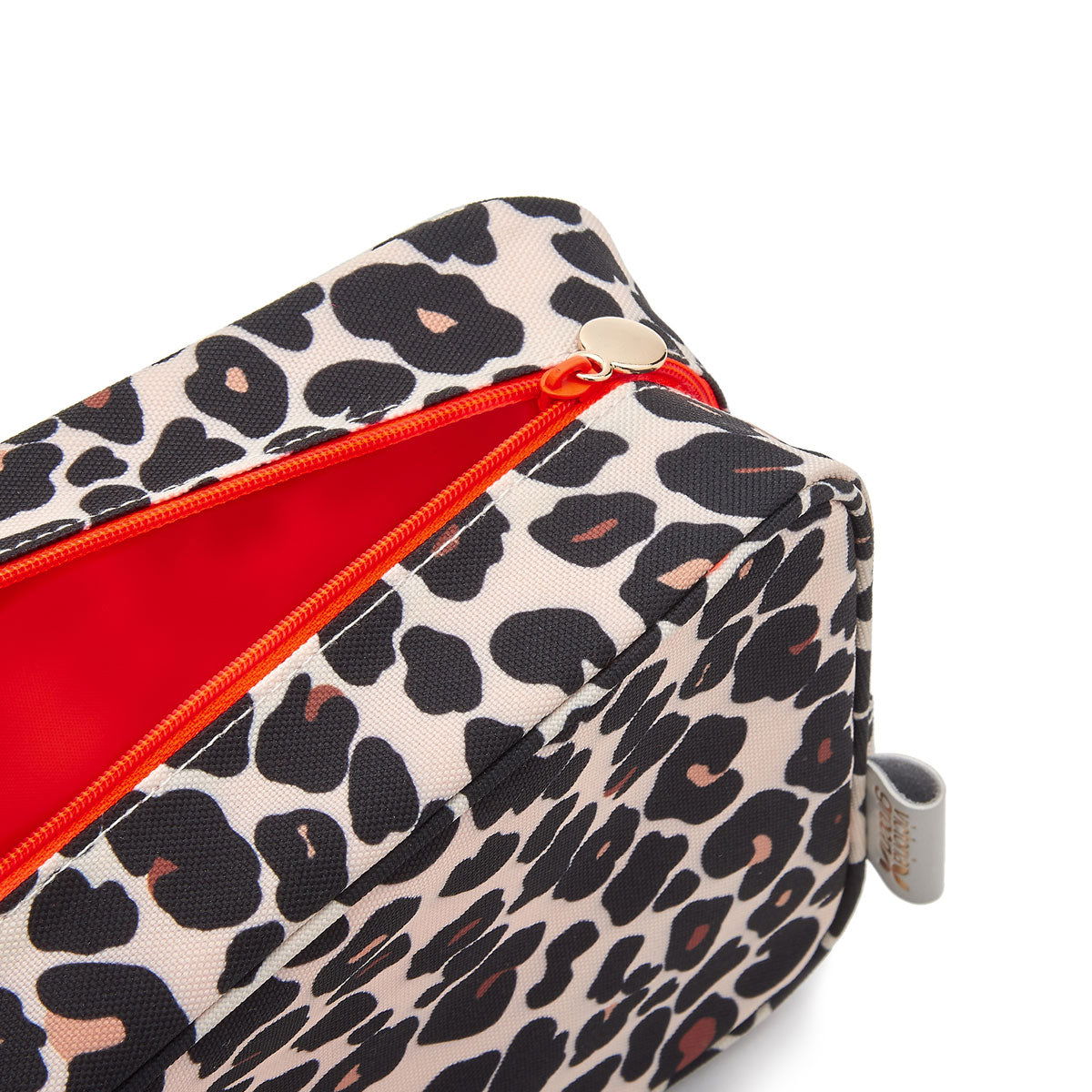 Beauty Kit Case in Leopard Tan