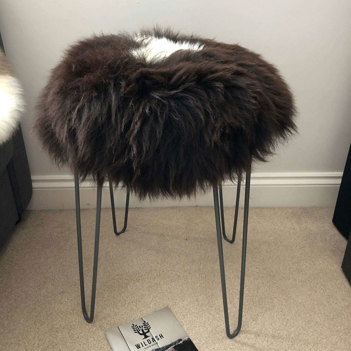 British Sheepskin Roundie Natural Brown with White Cream Ivory Feature ::: Seat Cover 35cm
