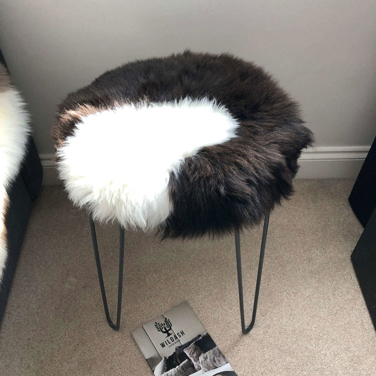British Sheepskin Roundie Natural Brown with White Cream Ivory Feature ::: Seat Cover 35cm