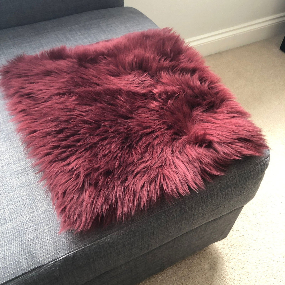 British Sheepskin Square Seat Cover 37cm Burgundy