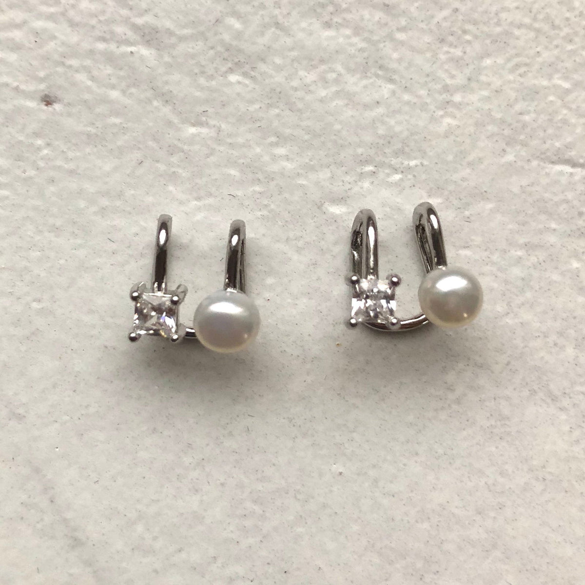 Cartilage Earring with Pearl Silver