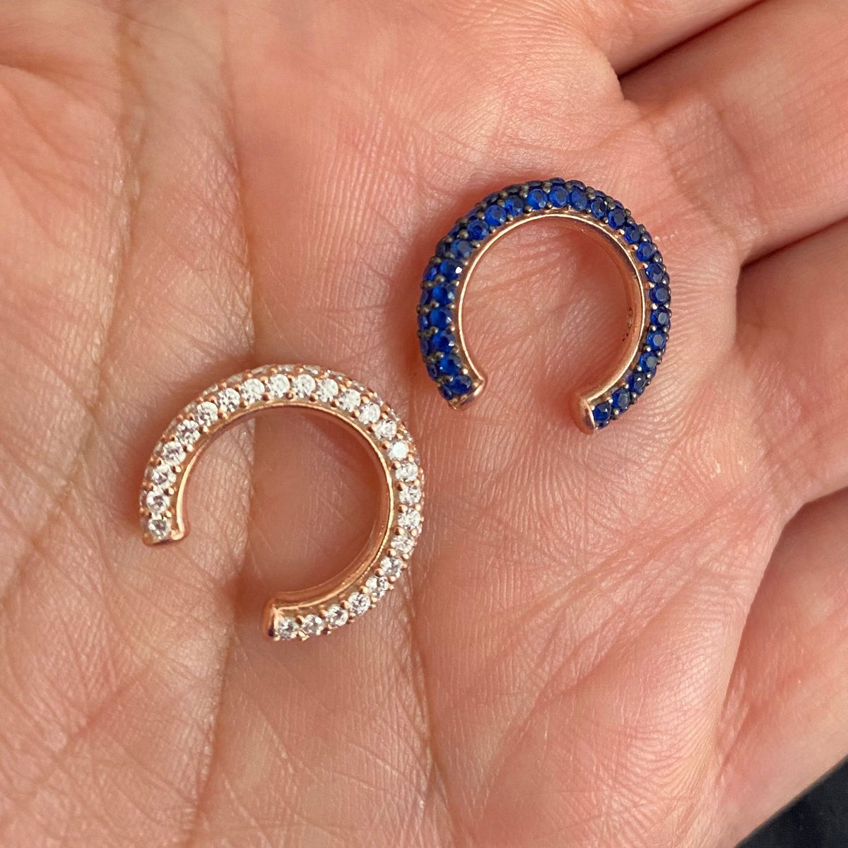 Cartilage Earrings - Paveset Hoops Chunky - Dark Blue zircon