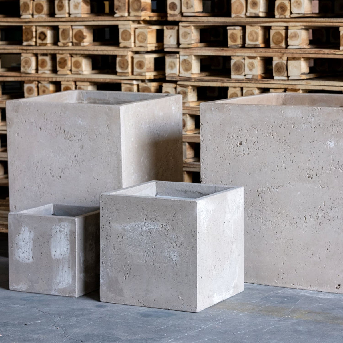 Cubrosa | Truffle – 100cm XXL Square Concrete Planter – 782L Extra Large Outdoor Plant Pot