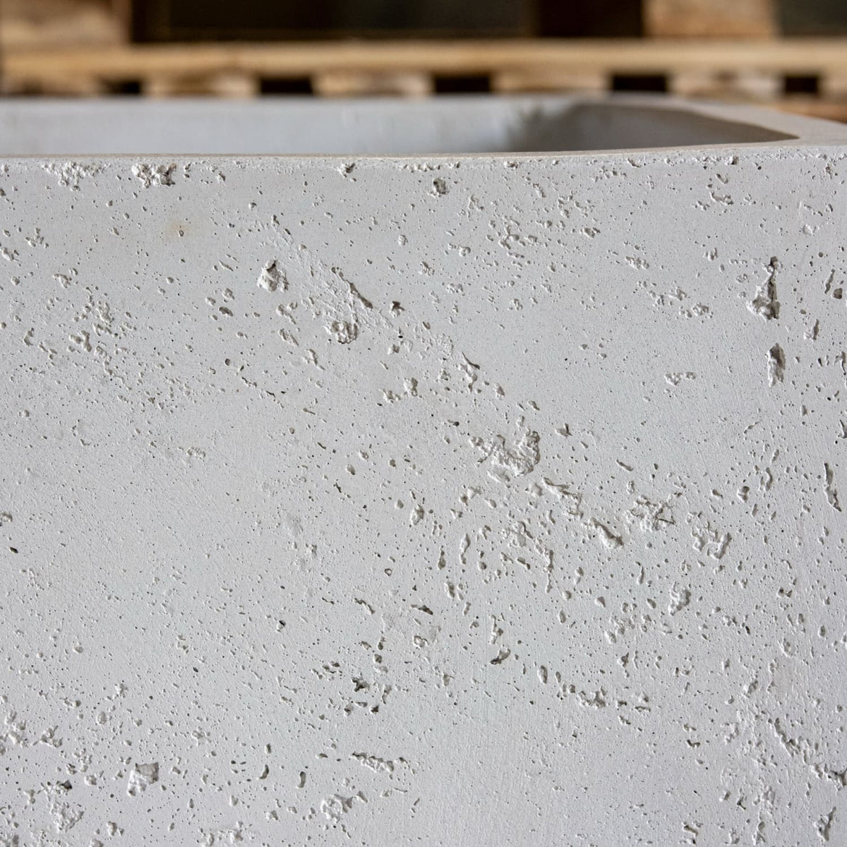 Cubrosa | White Mist – 100cm XXL Square Concrete Planter – 782L Large Outdoor Plant Pot