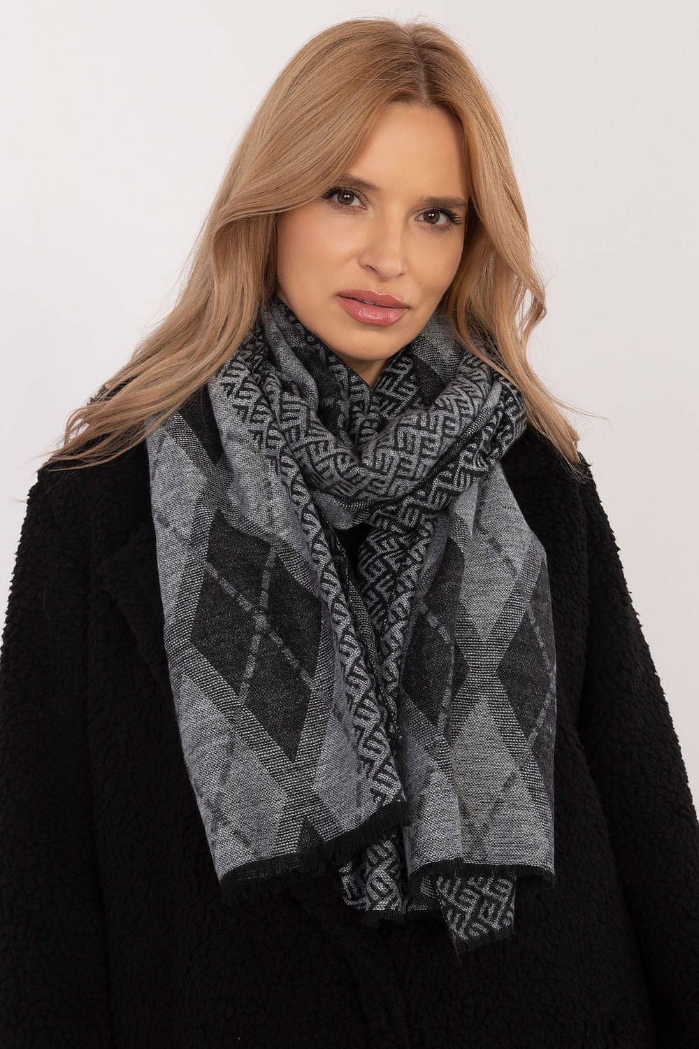 AT Geometric Pattern Neckerchief black 2 one-size-fits-all