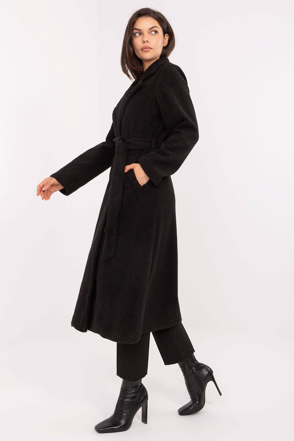 Factory Price Long Boucle Lapel Coat