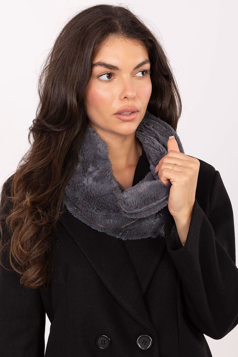 AT Fluffy Infinity Scarf grey one-size-fits-all
