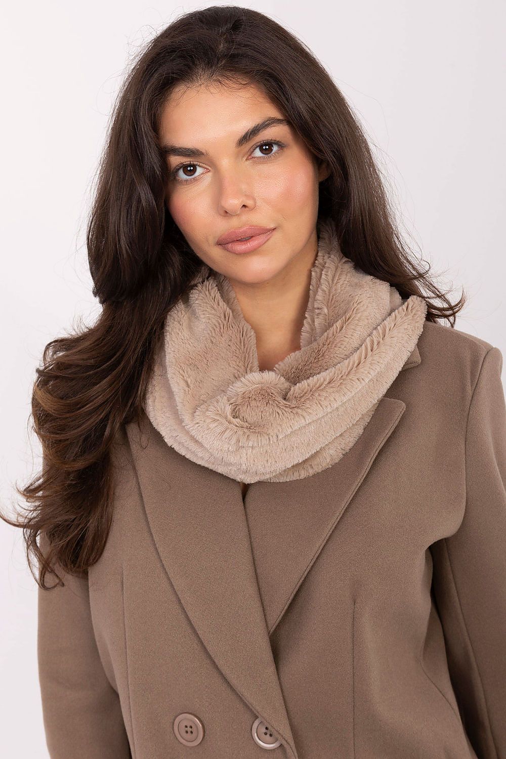 AT Fluffy Infinity Scarf beige 2 one-size-fits-all