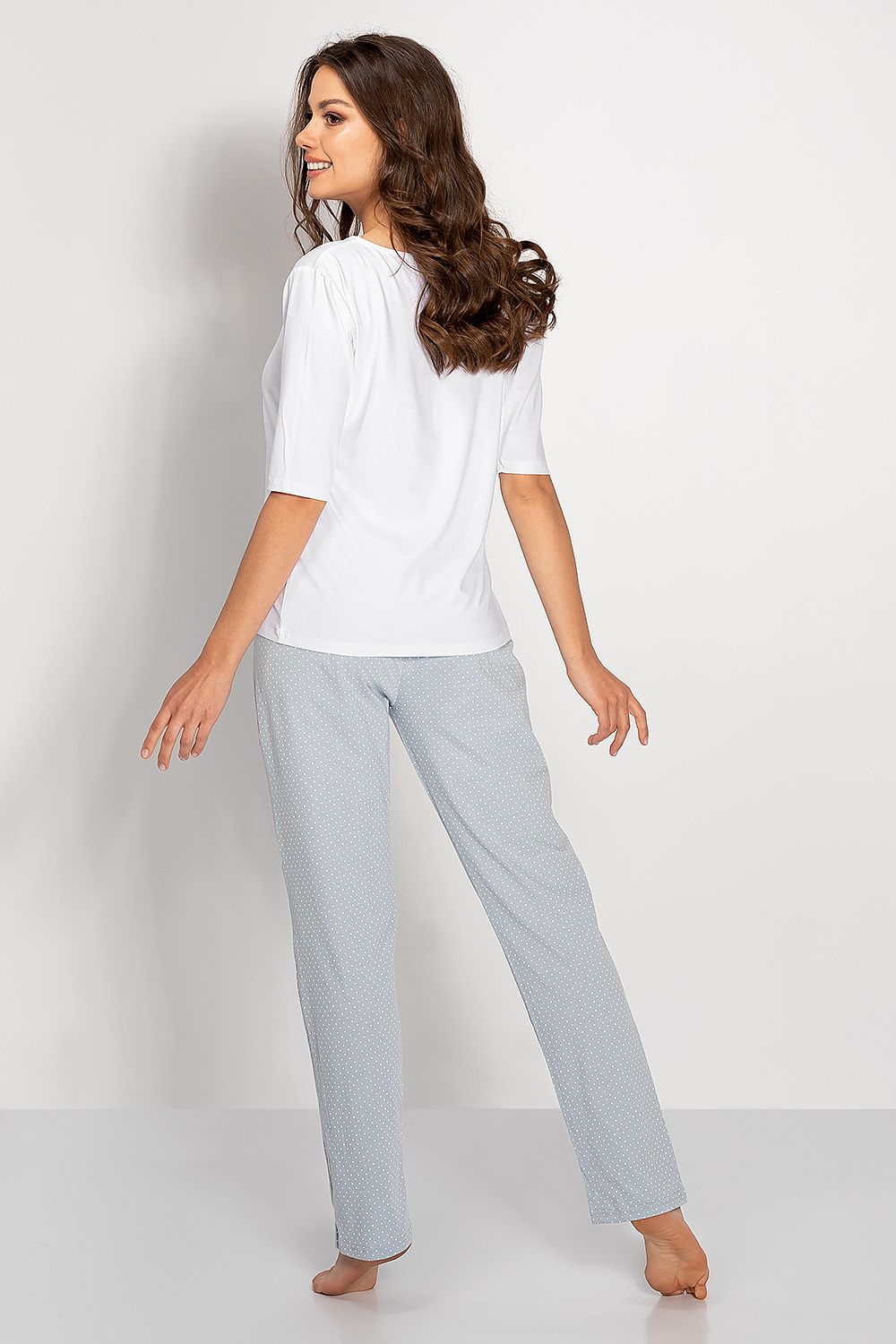 Momenti Per Me U-Neckline Two-Piece Pyjama Set
