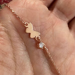 Dainty bracelet with tiny heart